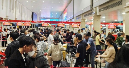 Mùng 3 Tết, vé máy bay từ Hà Nội và TPHCM vẫn thấp