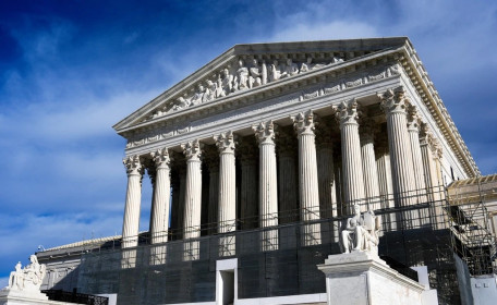 Tòa án Tối cao Mỹ bác bỏ chính sách thuế toàn cầu của Tổng thống Trump