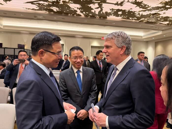 Quyền Bộ trưởng Bộ Công Thương trao đổi với Giám đốc cơ quan Thương mại quốc tế Mỹ