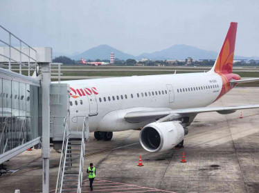 Nhà đầu tư ngoại có thể được góp 49% cổ phần vào hãng bay Việt Nam