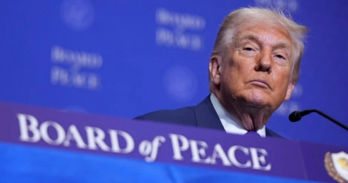 Tổng thống Donald Trump cam kết chi 10 tỉ USD cho Hội đồng Hòa bình