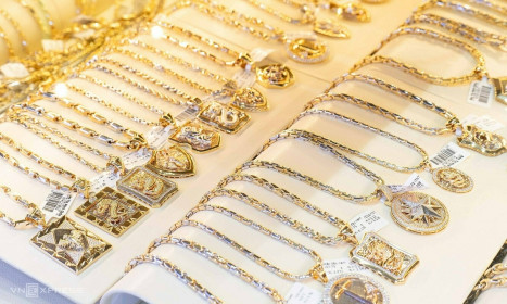 Mỗi lượng vàng tăng 2 triệu đồng ngày mùng 5 Tết