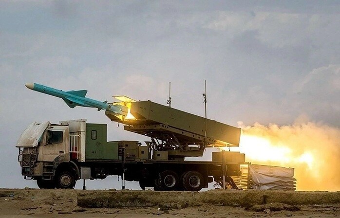 Iran giăng sẵn "thiên la địa võng" ở eo biển Hormuz chờ lực lượng Mỹ