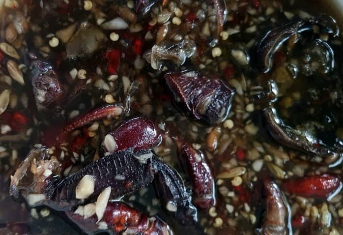 Lý do mắm cua núi giá 800.000 đồng/kg và sự hấp dẫn của đặc sản An Giang
