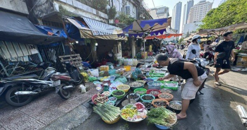 Hải sản giá vẫn cao sau Tết