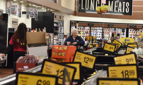 Người Mỹ khó mua hàng giá rẻ sau phán quyết thuế