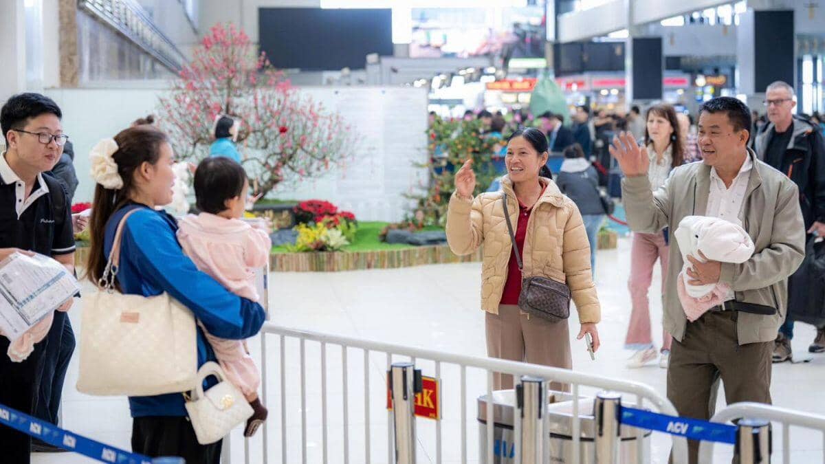Nội Bài lập kỷ lục hơn 124.000 khách ngày cuối kỳ nghỉ Tết