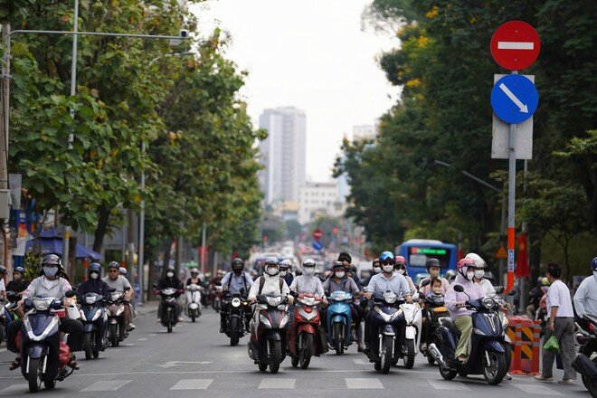 Ngày đầu đi làm sau Tết: "Chuyện lạ" tại hàng loạt điểm nóng giao thông ở TPHCM