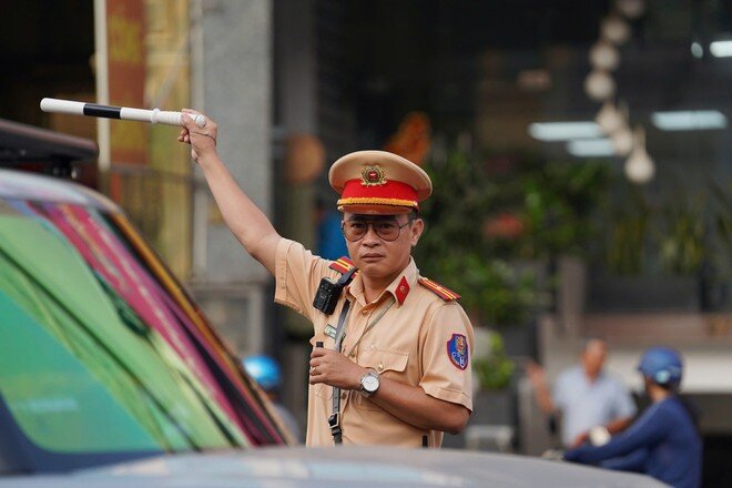 Ngày đầu đi làm sau Tết: "Chuyện lạ" tại hàng loạt điểm nóng giao thông ở TPHCM