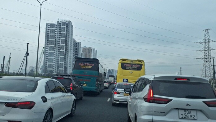 Vì sao tình hình ùn ứ, ùn tắc giao thông cục bộ tiếp tục xảy ra?