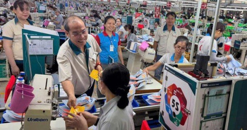 Một công ty ở Đồng Nai chi gần 7 tỉ đồng lì xì đầu năm cho công nhân