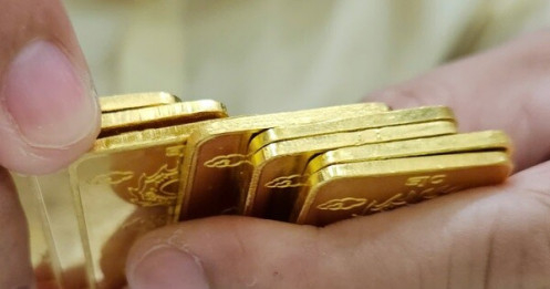 Sáng 23-2, giá vàng tăng 1,6 triệu đồng/lượng, giá bạc cũng tăng vọt