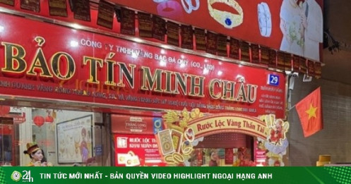 Xếp hàng từ 3 giờ sáng mua vàng Thần Tài, nhiều người lãi đậm sau một năm