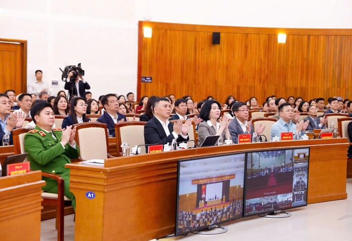 Bí thư Thành ủy Hà Nội: Kiểm soát giá nhà, biến thủ đô thành nơi đáng sống, đáng đến