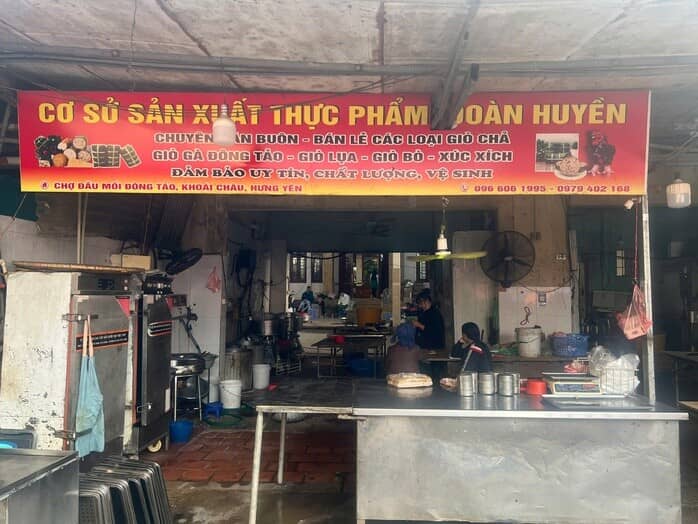 Khởi tố chủ cơ sở sản xuất giò chả chứa hàn the, thu giữ hơn 1,2 tấn