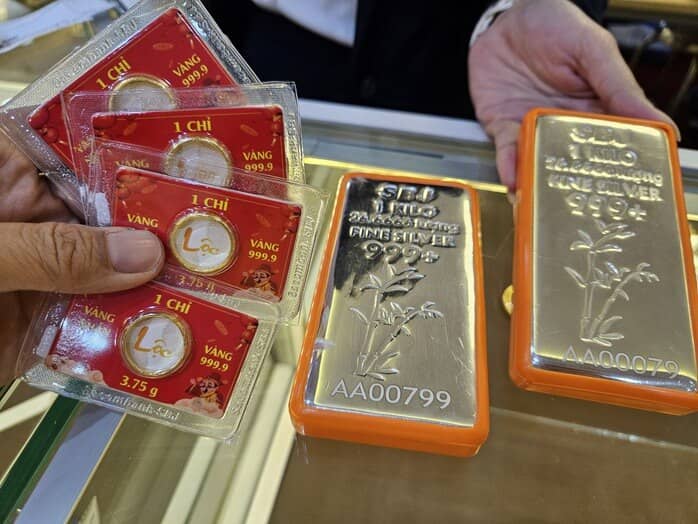 Dự báo mới nhất về giá vàng, bạc sau khi Mỹ - Israel tấn công Iran