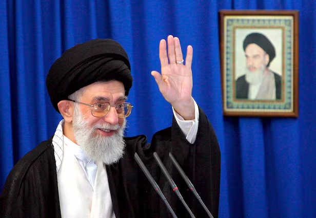 CIA theo sát Lãnh tụ Tối cao Iran, cung cấp cho Israel tin tuyệt mật vào phút chót