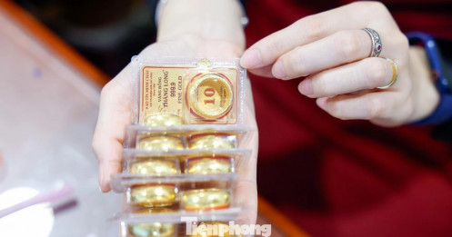 Vàng thế giới tăng sốc giữa bão địa chính trị, trong nước chuẩn bị lập đỉnh mới?