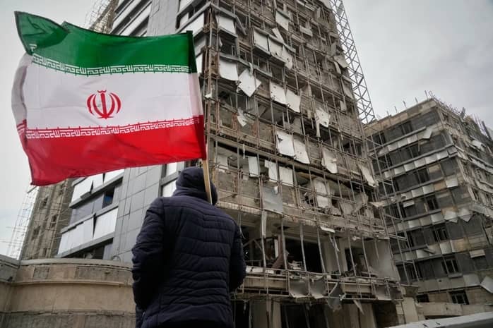 Iran tuyên bố bắn rơi máy bay Mỹ tại Kuwait