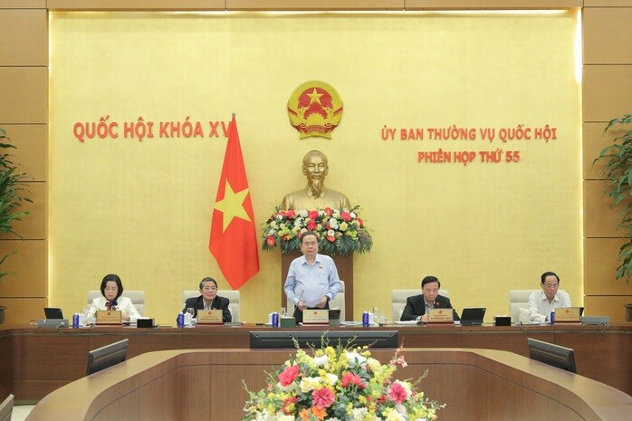 Phó Chủ tịch Quốc hội: Bỏ công chứng mua, bán xe được thì tốt