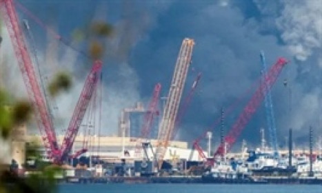 Xung đột Iran làm tê liệt vận tải toàn cầu, phí bảo hiểm rủi ro chiến tranh tăng gấp 5 lần