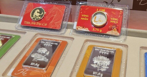 Sáng 3-3, giá vàng miếng SJC và bạc Phú Quý biến động mạnh