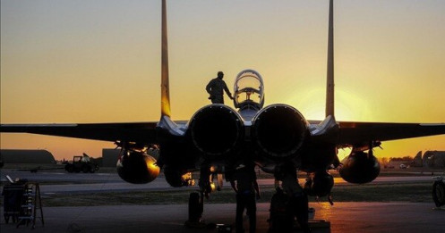 Mỹ mất gần 2 tỉ USD khí tài, kho tên lửa cạn dần giữa giao tranh với Iran