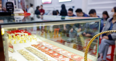 Sự kiện: Biến động giá vàng, bạc