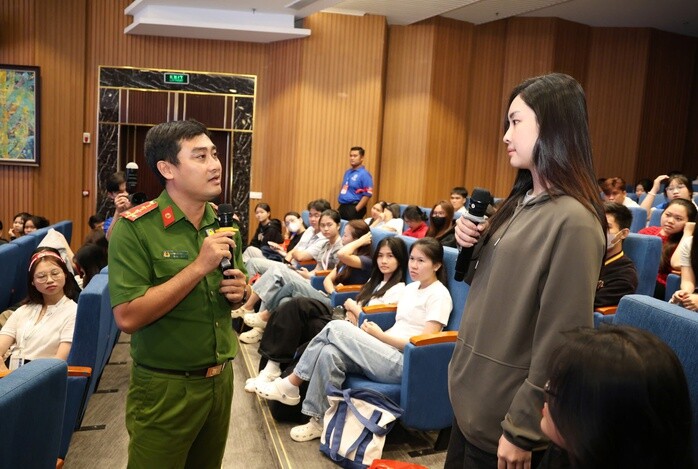 Công an TPHCM cảnh thủ đoạn lừa đảo đúng dịp 8-3, bạn trẻ hết sức lưu ý