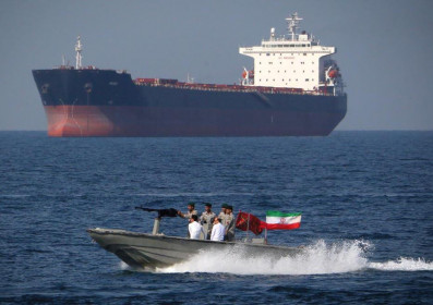 Mỹ tung gói tái bảo hiểm 20 tỉ đô la để cứu thương mại dầu mỏ ở vùng Vịnh