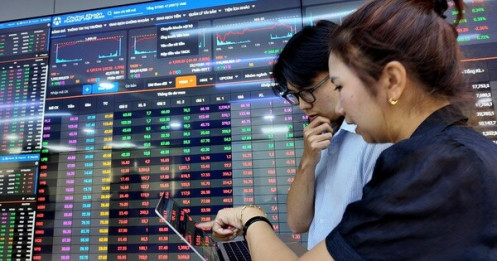 VN-Index mất hơn 113 điểm trong 1 tuần, chuyên gia chỉ tên nhóm cổ phiếu ở "vùng quá bán"