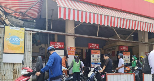 Hà Nội: 21 cây xăng dừng và hạn chế bán