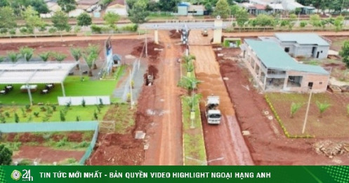 ‘Lướt sóng’ đất nền theo lời môi giới, người phụ nữ ở TPHCM khốn đốn đòi tiền