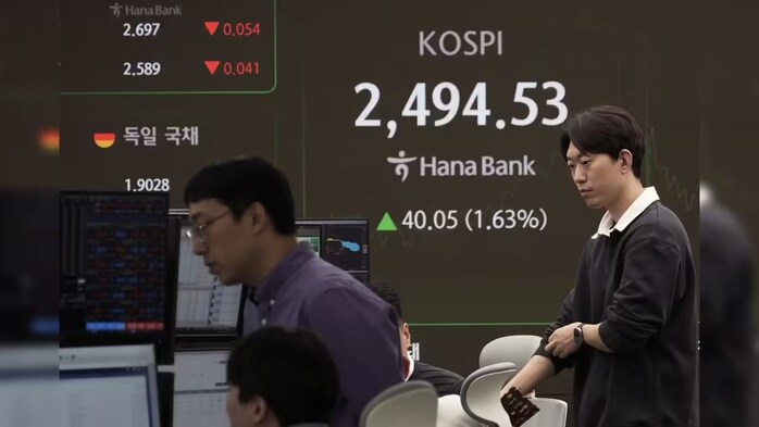 Chứng khoán thế giới bật tăng sau phát ngôn của ông Donald Trump