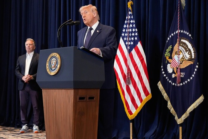 Tổng thống Donald Trump đe dọa trừng phạt Iran gấp 20 lần