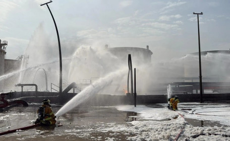 Iran tuyên bố các ngân hàng và tổ chức tài chính ở Trung Đông trở thành mục tiêu tấn công