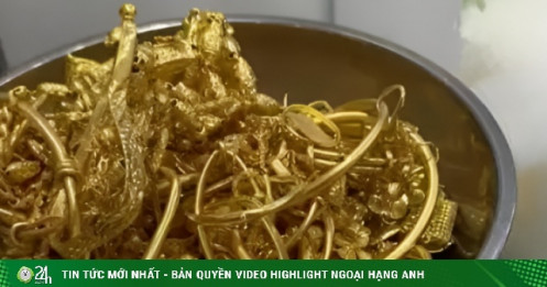 Mua 2kg vàng, chốt lời số tiền khủng: Nước đi quyết định giữa sóng giá