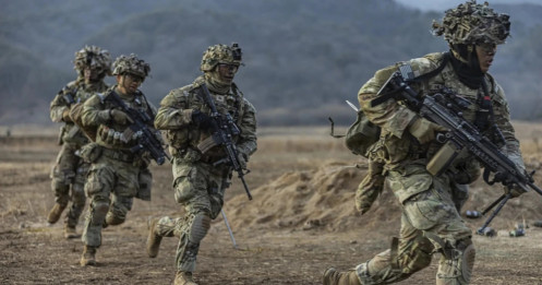 Sau 2 tuần chiến sự Iran, nỗi lo quân dịch lan rộng tại Mỹ