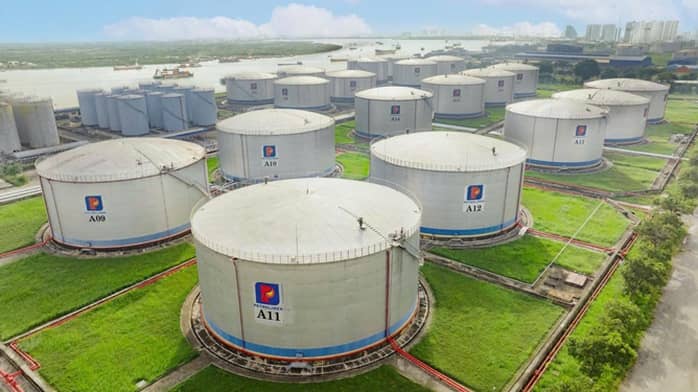 Thủ tướng yêu cầu nghiên cứu nâng dự trữ xăng dầu lên 90 ngày nhập khẩu