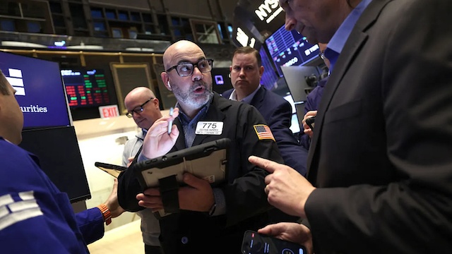 S&P 500 tạo đáy mới trong năm 2026, giảm 3 tuần liên tiếp