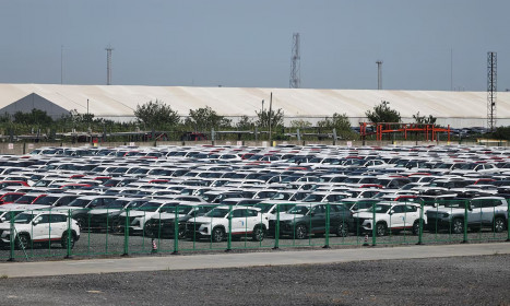 Doanh nghiệp kêu gọi ngăn xe Trung Quốc vào Mỹ trước cuộc gặp Trump - Tập