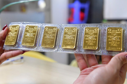 Sự kiện: Biến động giá vàng, bạc