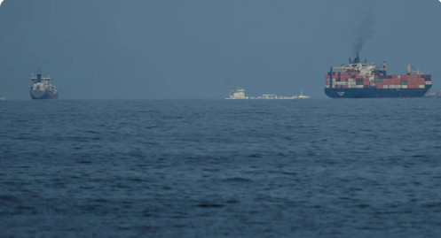 Trung Quốc và Anh phản hồi sau khi Tổng thống Mỹ Trump kêu gọi các nước hộ tống tàu qua eo biển Hormuz