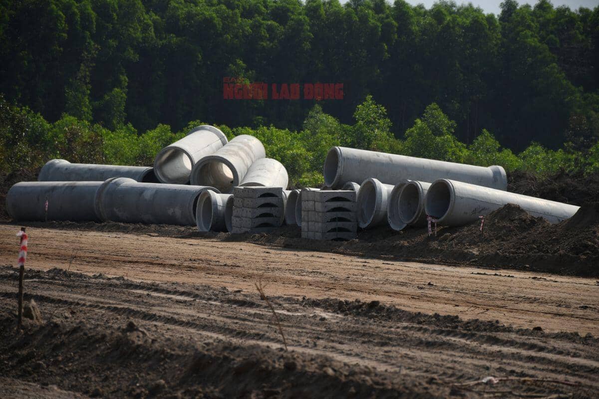 Cận cảnh 2 tuyến đường kết nối sân bay Long Thành bị tỉnh Đồng Nai ra "tối hậu thư"