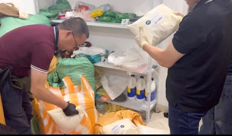 Phát lộ đường dây kinh doanh cần sa phía sau vỏ bọc Livestream bán quần áo