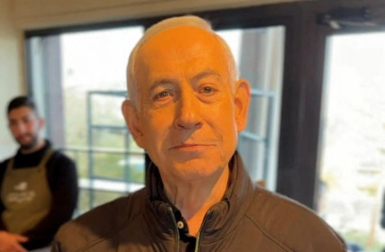 Thủ tướng Israel đi uống cà phê, lên tiếng về tin đồn sức khỏe