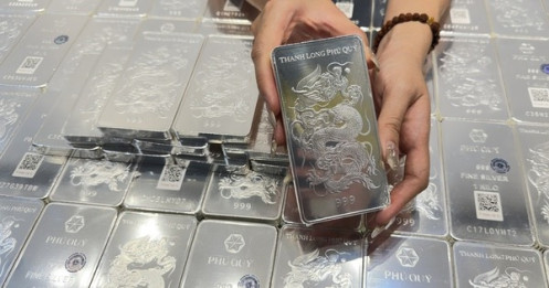 Giá bạc hôm nay 16-3: Giảm nhanh hơn thế giới, người mua bạc lại "méo mặt"