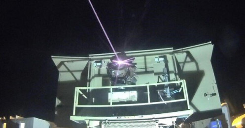 Dàn vũ khí "khủng" làm rung chuyển Trung Đông: Đồn đoán về vũ khí laser tối tân