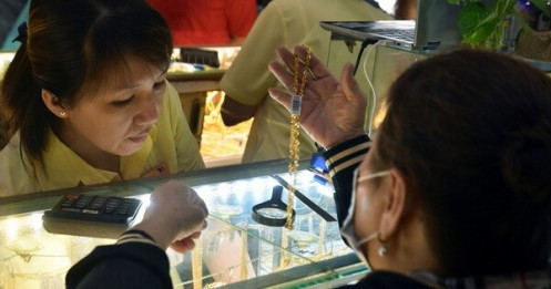 Giá vàng hôm nay, 17-3: Sụt giảm rất mạnh