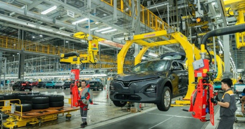 VinFast bán gần 200 . 000 Ô tô điện và xe máy điện VinFast trong năm 2025